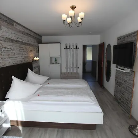 Diana Garni Ξενοδοχείο 3*