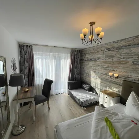 Diana Garni 3* マレンテ