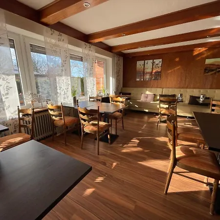 Diana Garni Ξενοδοχείο 3*