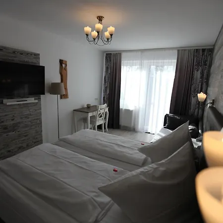 Diana Garni 3* マレンテ