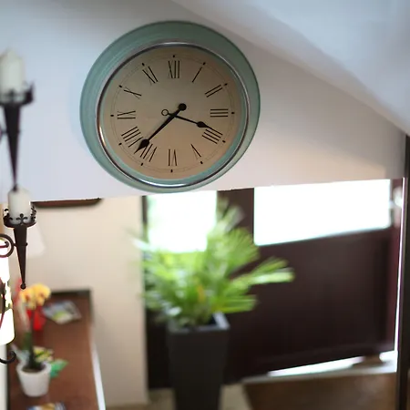 Ξενοδοχείο Diana Garni 3*