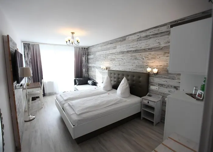 Diana Garni Hotel 3*