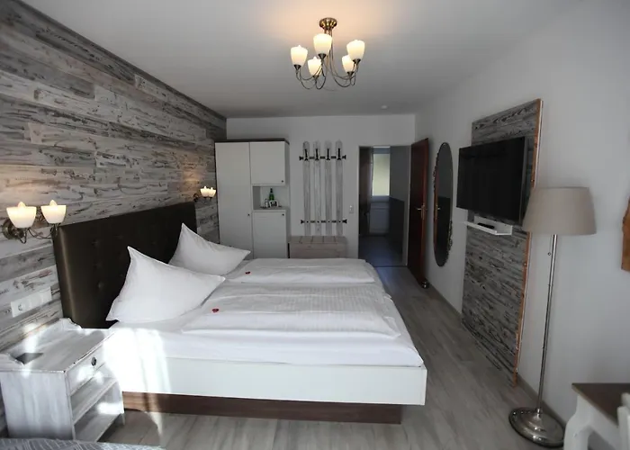 Diana Garni Hotel 3*